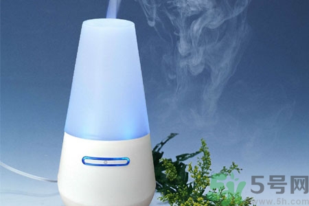 用加濕器好嗎？用加濕器的好處和壞處是什么？