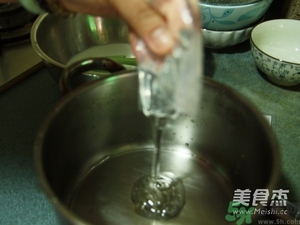 水晶月餅用的什么粉？水晶月餅的做法及配方