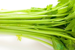 芹菜汁能去斑嗎？芹菜汁可以做面膜嗎？