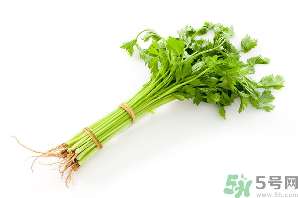 芹菜汁能去斑嗎？芹菜汁可以做面膜嗎？