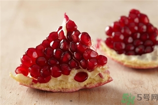 吃石榴牙齒變黑怎么辦？石榴吃了牙齒會變黑嗎？