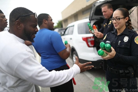 寨卡病毒是如何傳播的？寨卡病毒傳播途徑是什么？