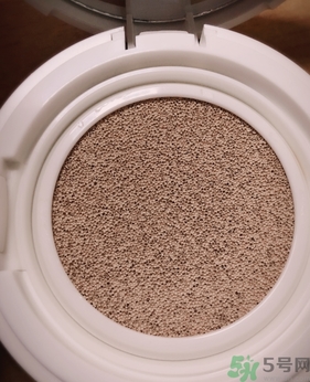 夢(mèng)妝凈致氣墊粉底液怎么用？夢(mèng)妝桃花遮瑕氣墊使用方法