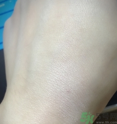 夢(mèng)妝凈致氣墊粉底液怎么用？夢(mèng)妝桃花遮瑕氣墊使用方法