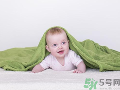 九月份出生的寶寶穿什么衣服？九月寶寶穿衣注意事項