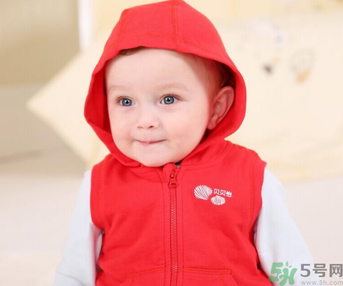 九月份出生的寶寶穿什么衣服？九月寶寶穿衣注意事項