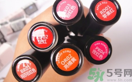 菲詩(shī)小鋪水墨絢染水潤(rùn)唇彩怎么樣？菲詩(shī)小鋪唇彩好用嗎？