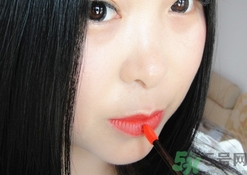 菲詩(shī)小鋪水墨絢染水潤(rùn)唇彩怎么樣？菲詩(shī)小鋪唇彩好用嗎？