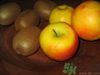 蘋果和獼猴桃可以一起榨汁嗎?蘋果和獼猴桃一起榨汁好嗎 蘋果和獼猴桃可以一起榨汁嗎?蘋果和獼猴桃一起榨汁好嗎