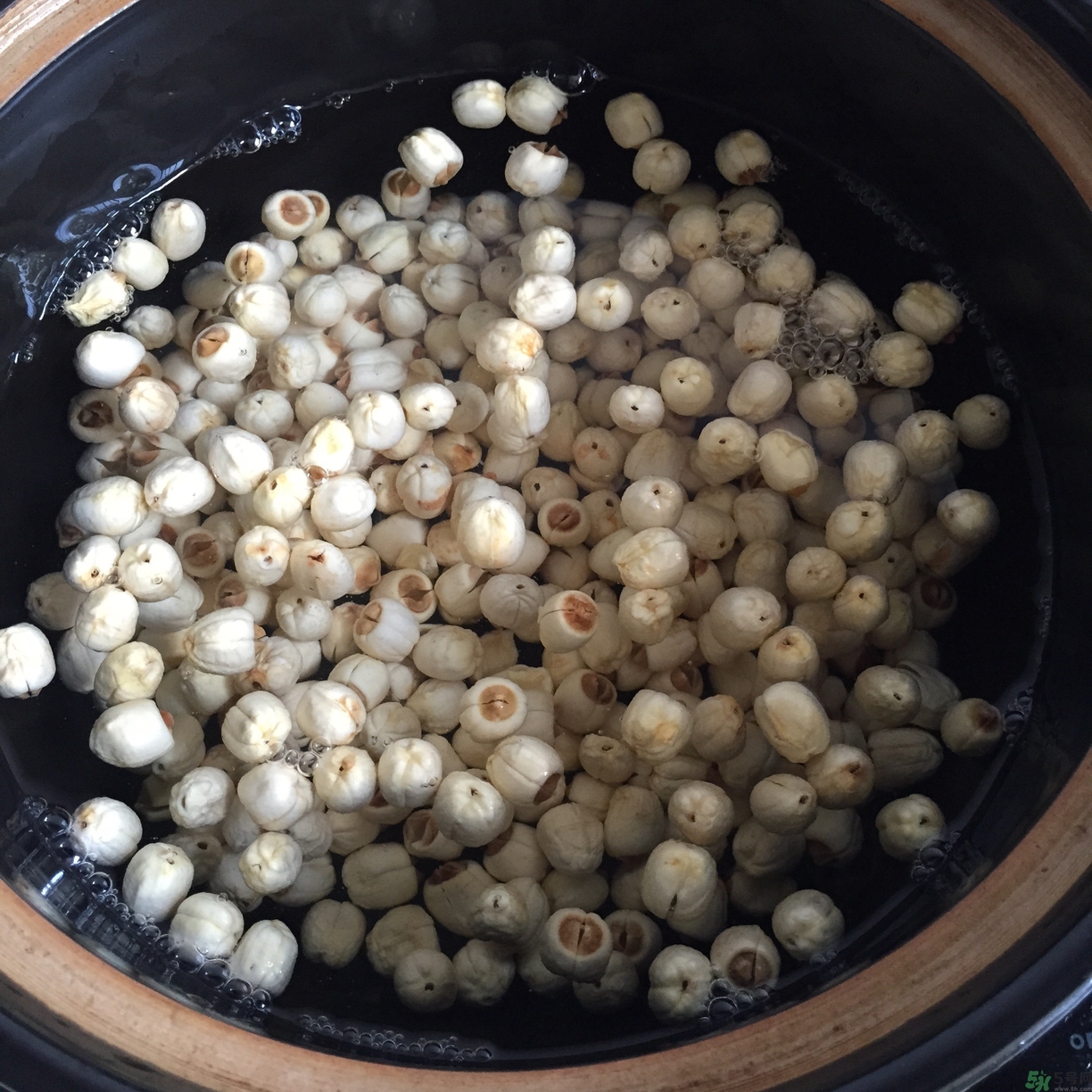 蓮蓉月餅的餡料是什么？蓮蓉月餅的餡料怎么做？