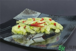 喝苦瓜汁會影響月經(jīng)嗎？來月經(jīng)可以喝苦瓜汁嗎？