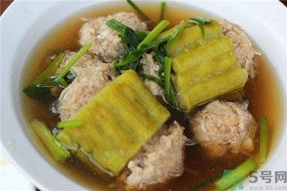 喝苦瓜汁會影響月經(jīng)嗎？來月經(jīng)可以喝苦瓜汁嗎？