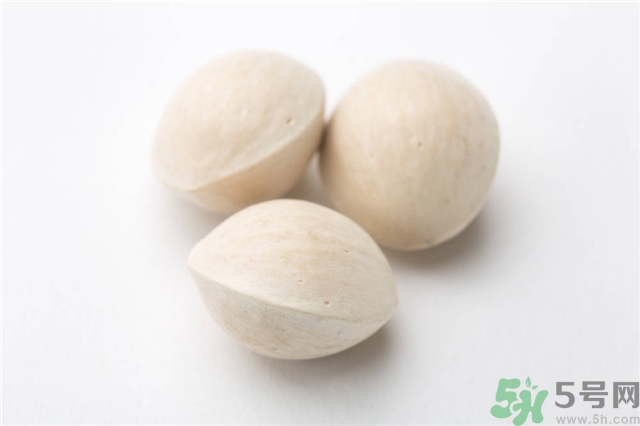 白果什么時候成熟？沒熟的白果能不能吃？