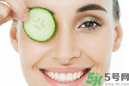 貼黃瓜片后要洗臉嗎？敷黃瓜片后需要洗臉嗎？