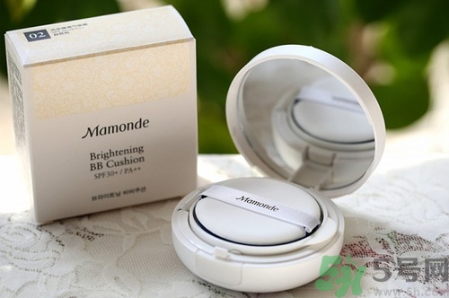 夢(mèng)妝光采裸透氣墊怎么樣？夢(mèng)妝桃花遮瑕氣墊bb好用嗎？