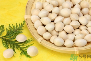 白果什么時候成熟？沒熟的白果能不能吃？