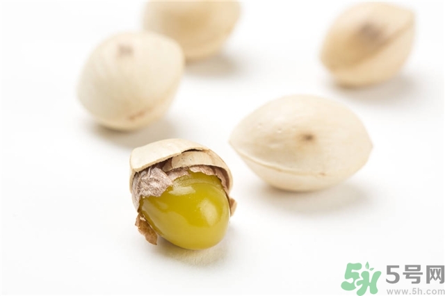 白果什么時候成熟？沒熟的白果能不能吃？