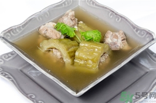 苦瓜汁可以敷臉嗎？苦瓜汁敷臉可以祛痘嗎