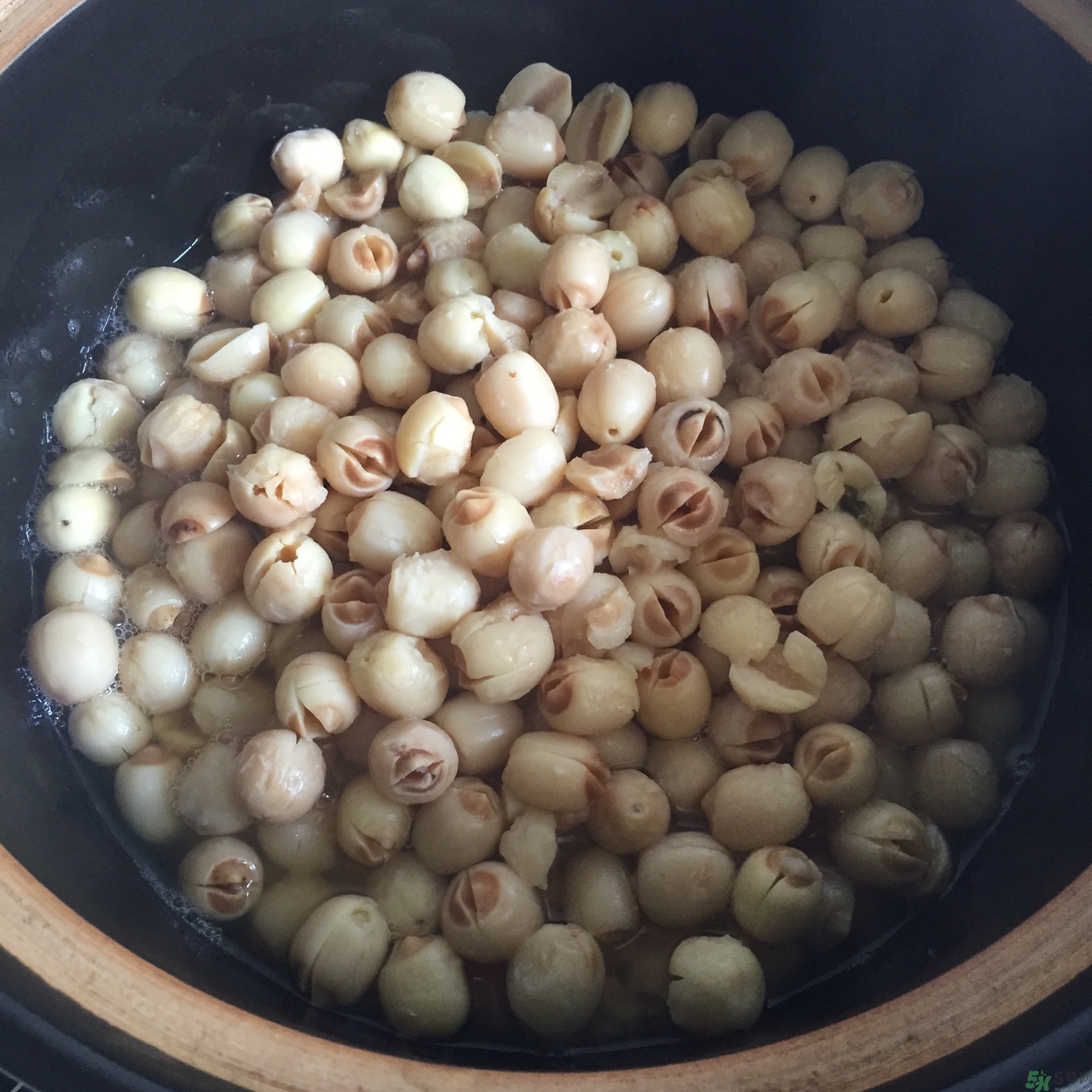 蓮蓉月餅的餡料是什么？蓮蓉月餅的餡料怎么做？