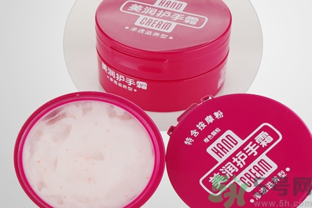 資深堂美潤(rùn)尿素護(hù)手霜怎么樣？資深堂美潤(rùn)尿素護(hù)手霜好用嗎？