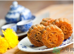 蛋黃月餅好吃嗎？蛋黃月餅?zāi)膫€牌子好吃？