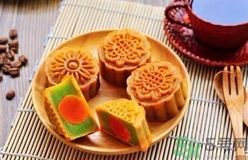 蛋黃月餅好吃嗎？蛋黃月餅?zāi)膫€牌子好吃？