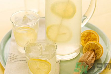 檸檬水是堿性食物嗎？檸檬水是酸性還是堿性？