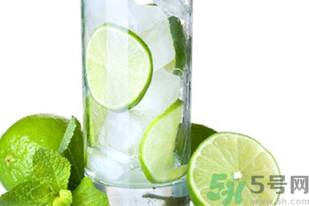 檸檬水是堿性食物嗎？檸檬水是酸性還是堿性？