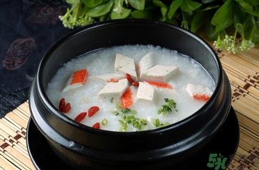 結(jié)腸息肉手術(shù)后吃什么？結(jié)腸息肉手術(shù)后要注意什么？