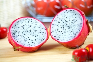 蘋果和火龍果哪個(gè)減肥？蘋果和火龍果可以一起榨汁嗎？