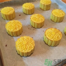 美心流心奶黃月餅怎么做?美心流心奶黃月餅做法及配方 美心流心奶黃月餅怎么做?美心流心奶黃月餅做法及配方