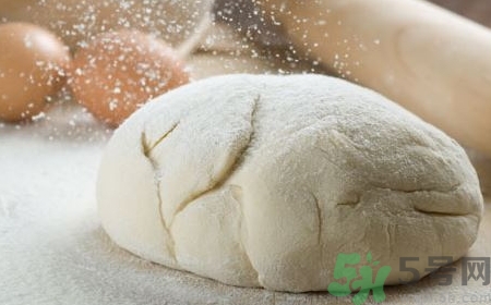 面粉發(fā)酵要多久?面粉發(fā)酵要多長時(shí)間? 面粉發(fā)酵要多久?面粉發(fā)酵要多長時(shí)間?