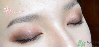 香奈兒四色眼影畫法 香奈兒四色眼影268怎么樣 香奈兒四色眼影畫法 香奈兒四色眼影268怎么樣