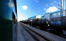 “五一調(diào)休”被吐槽 長(zhǎng)假為何一定要湊出來