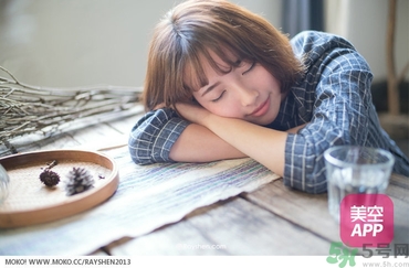 紋眉后多久恢復(fù)自然？紋眉多久能變得自得自然？