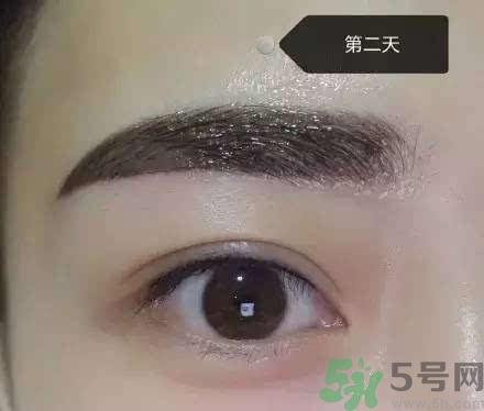 紋眉后多久恢復(fù)自然？紋眉多久能變得自得自然？