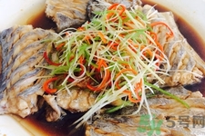 如何挑選新鮮魚？怎樣吃到不被污染的魚？