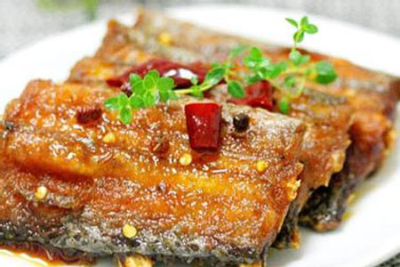 如何挑選新鮮魚？怎樣吃到不被污染的魚？