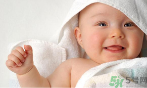 寶寶拉綠屎怎么回事？寶寶拉綠屎怎么辦？