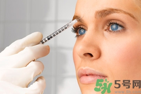 玻尿酸隆鼻的危害有哪些？玻尿酸隆鼻的副作用是什么？