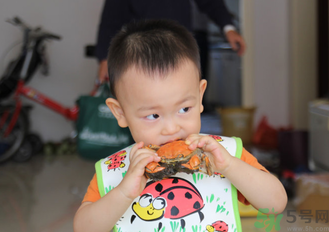 小孩吃螃蟹過敏怎么辦？小孩吃螃蟹過敏癥狀