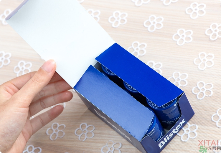 Blistex碧唇小藍罐好用嗎？怎么用？