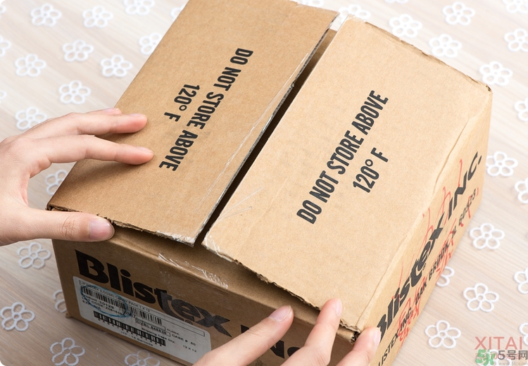 Blistex碧唇小藍罐好用嗎？怎么用？