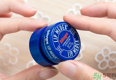 Blistex碧唇小藍罐好用嗎？怎么用？