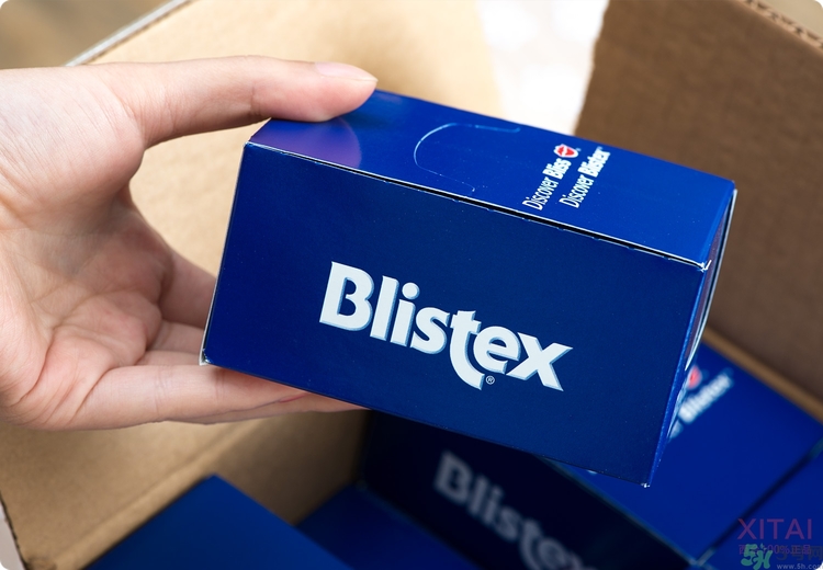 Blistex碧唇小藍罐好用嗎？怎么用？