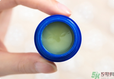 Blistex碧唇小藍罐好用嗎？怎么用？