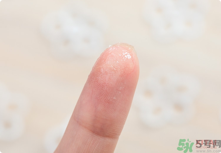 Blistex碧唇小藍罐好用嗎？怎么用？