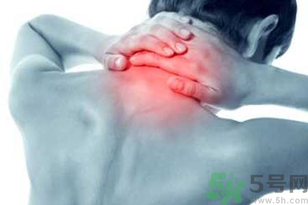 落枕是怎么回事？落枕的原因是什么？