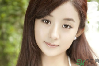 20歲的女生用什么護(hù)膚品比較好？20歲的女生適合用什么護(hù)膚品？