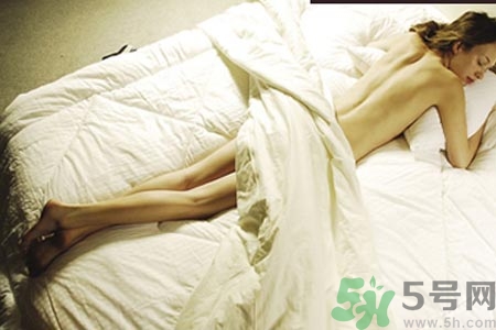少女可以裸睡嗎？少女適合裸睡嗎？